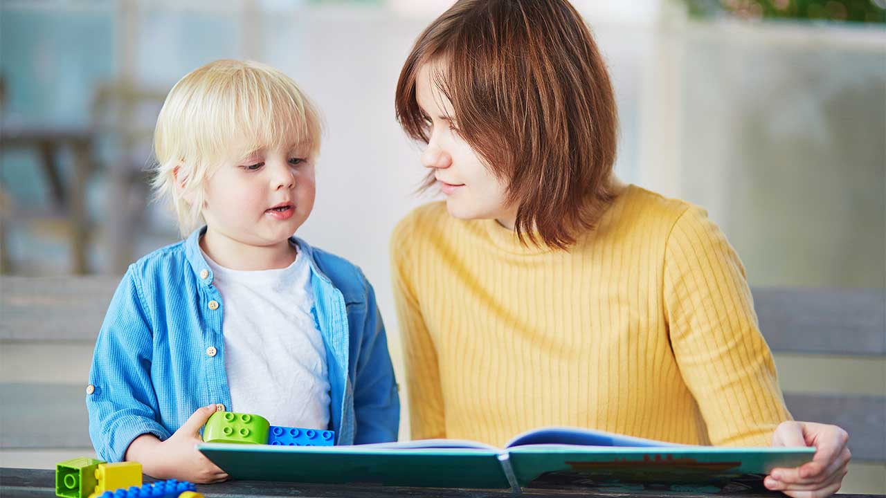 Single Parenting And Its Hacks: Not A Cause Of Worry