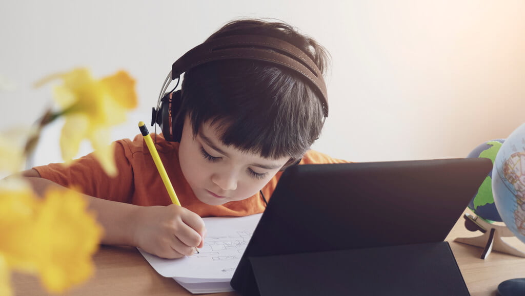 How to Increase Children’s Interest in Online Learning