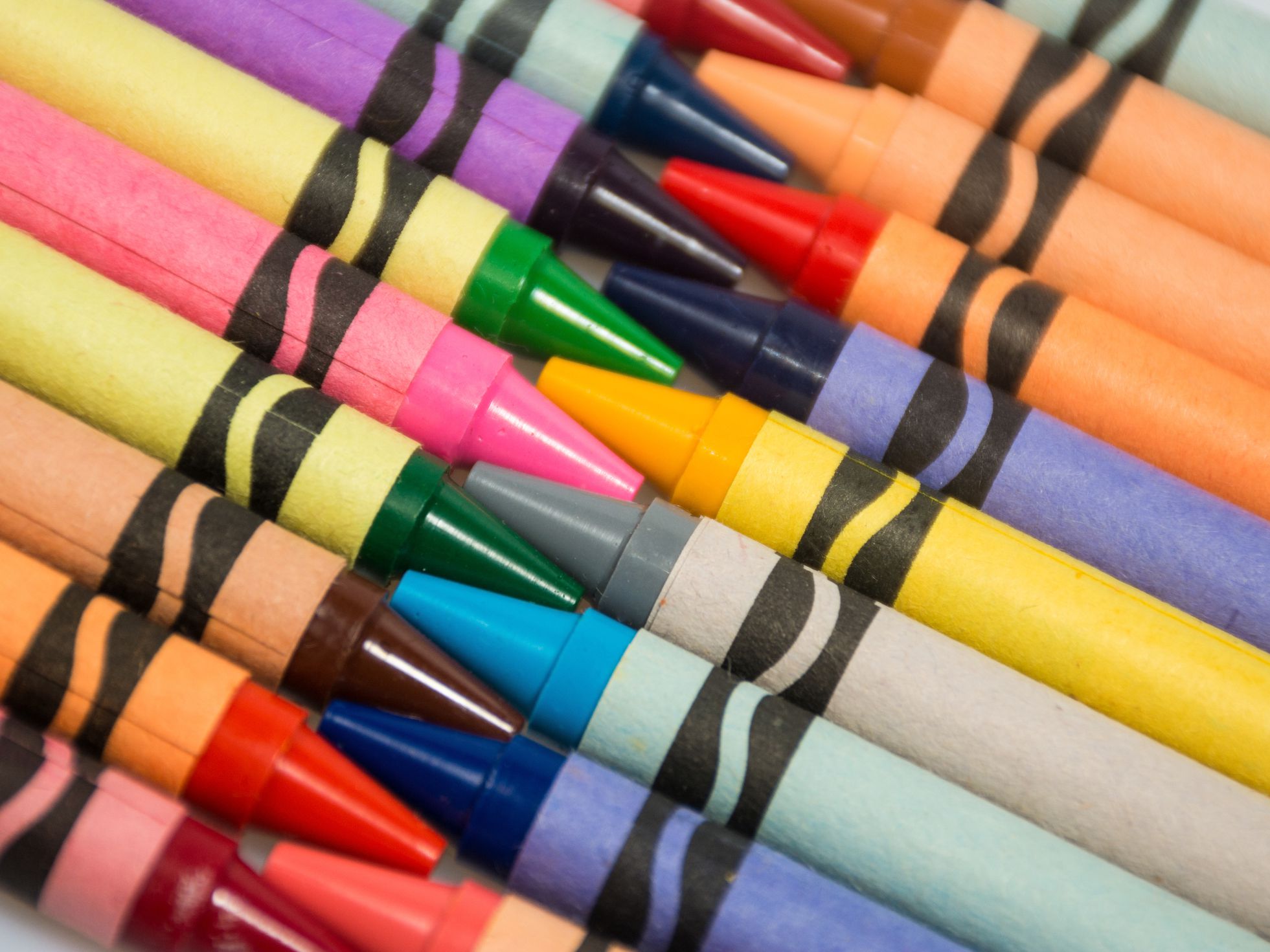 The Best Crayon Sets for Kids to Begin Colouring Right Away!